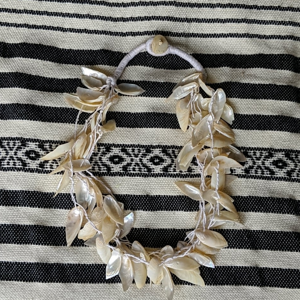 Handmade Seashell necklace 🐚